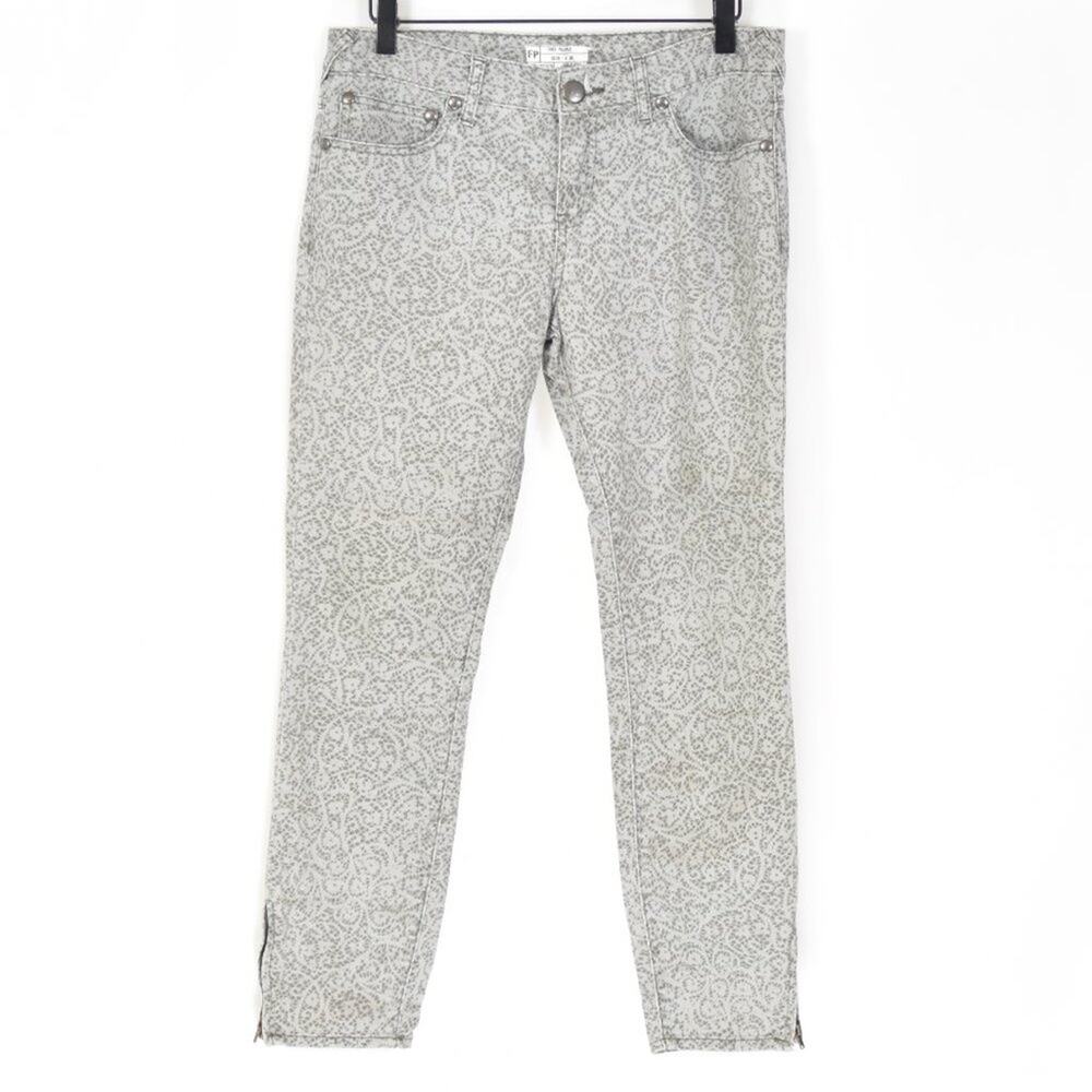 Free People Denim Grey Patterned Jeans SIZE 28